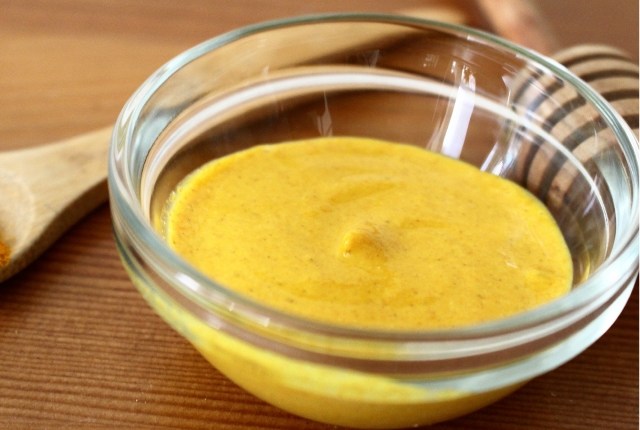 Simple And Natural Ways To Remove Underarm Hair